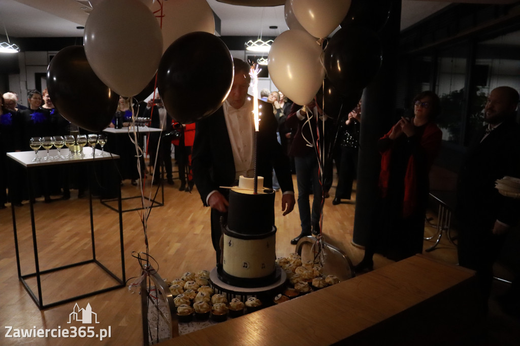 Fotorelacja III: Koncert Jubileuszowy Macieja Niesiołowskiego w MOK Zawiercie