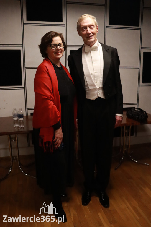 Fotorelacja III: Koncert Jubileuszowy Macieja Niesiołowskiego w MOK Zawiercie