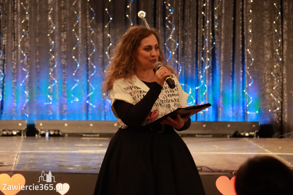 Fotorelacja: Koncert BAJKI NA DZIEŃ BABCI I DZIADKA w Pałacyku nad Wartą w Zawierciu