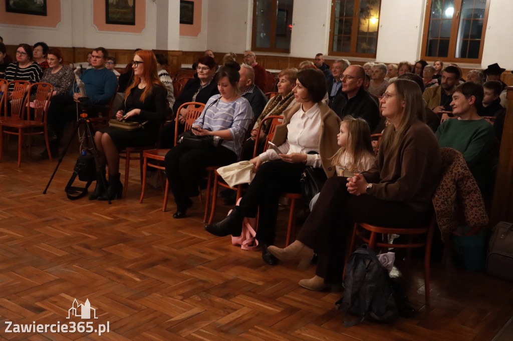 Fotorelacja: Koncert BAJKI NA DZIEŃ BABCI I DZIADKA w Pałacyku nad Wartą w Zawierciu