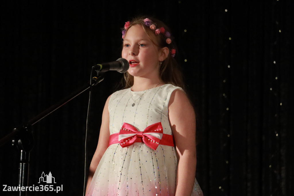 Fotorelacja: Koncert BAJKI NA DZIEŃ BABCI I DZIADKA w Pałacyku nad Wartą w Zawierciu