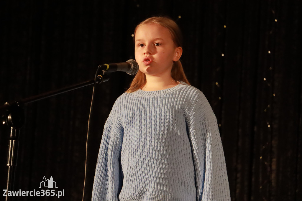 Fotorelacja: Koncert BAJKI NA DZIEŃ BABCI I DZIADKA w Pałacyku nad Wartą w Zawierciu