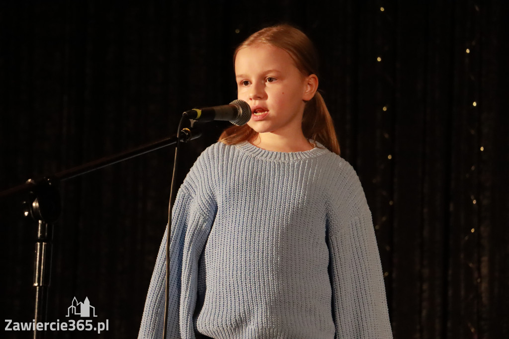Fotorelacja: Koncert BAJKI NA DZIEŃ BABCI I DZIADKA w Pałacyku nad Wartą w Zawierciu