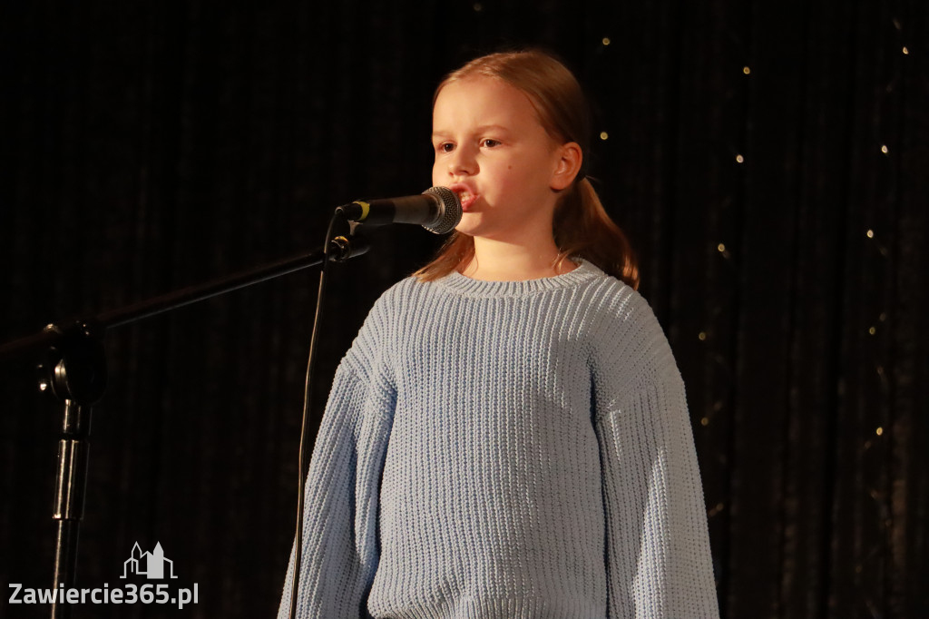 Fotorelacja: Koncert BAJKI NA DZIEŃ BABCI I DZIADKA w Pałacyku nad Wartą w Zawierciu