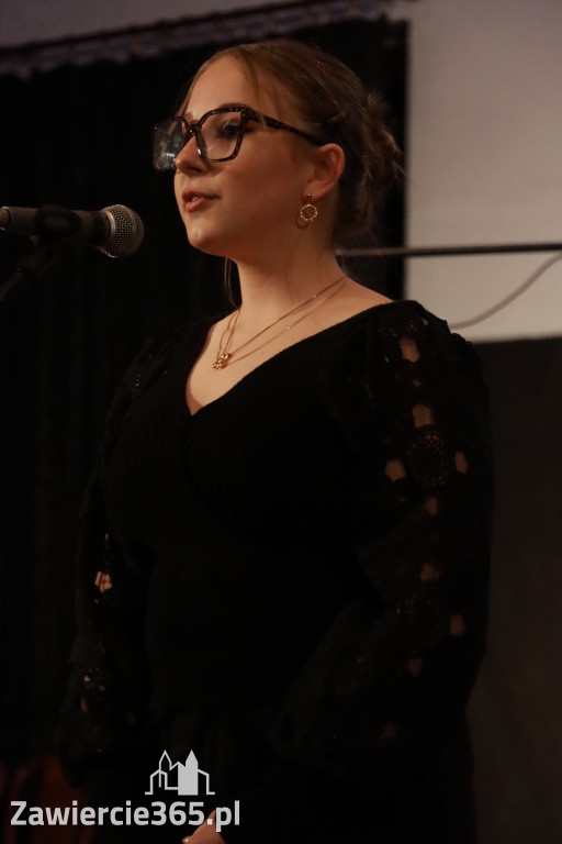 Fotorelacja: Koncert BAJKI NA DZIEŃ BABCI I DZIADKA w Pałacyku nad Wartą w Zawierciu