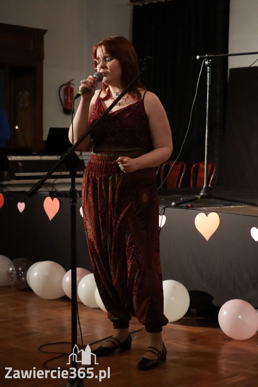 Fotorelacja: Koncert BAJKI NA DZIEŃ BABCI I DZIADKA w Pałacyku nad Wartą w Zawierciu