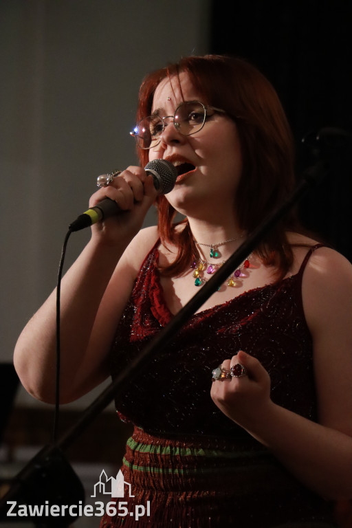 Fotorelacja: Koncert BAJKI NA DZIEŃ BABCI I DZIADKA w Pałacyku nad Wartą w Zawierciu