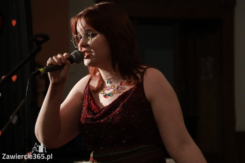 Fotorelacja: Koncert BAJKI NA DZIEŃ BABCI I DZIADKA w Pałacyku nad Wartą w Zawierciu