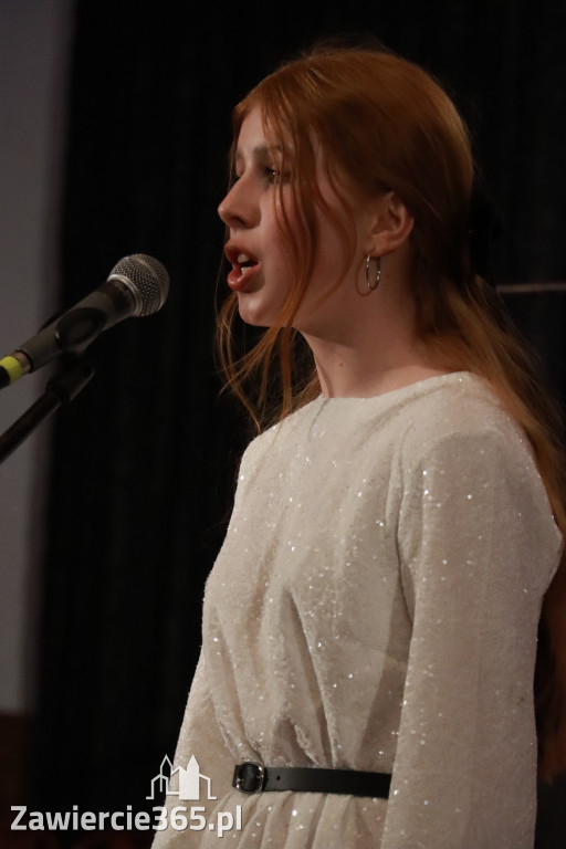 Fotorelacja: Koncert BAJKI NA DZIEŃ BABCI I DZIADKA w Pałacyku nad Wartą w Zawierciu