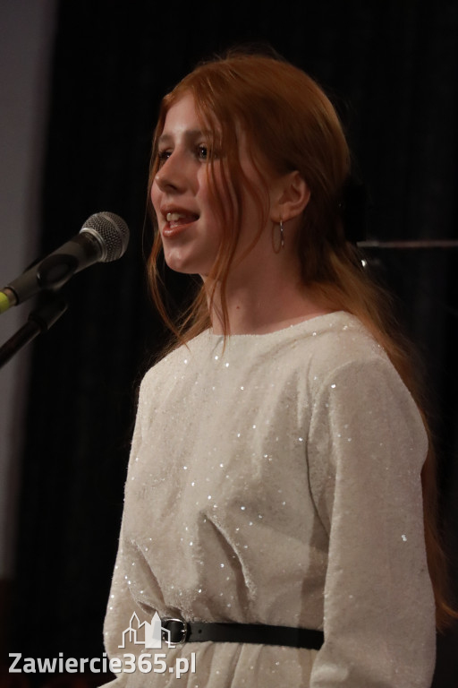 Fotorelacja: Koncert BAJKI NA DZIEŃ BABCI I DZIADKA w Pałacyku nad Wartą w Zawierciu