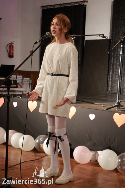 Fotorelacja: Koncert BAJKI NA DZIEŃ BABCI I DZIADKA w Pałacyku nad Wartą w Zawierciu