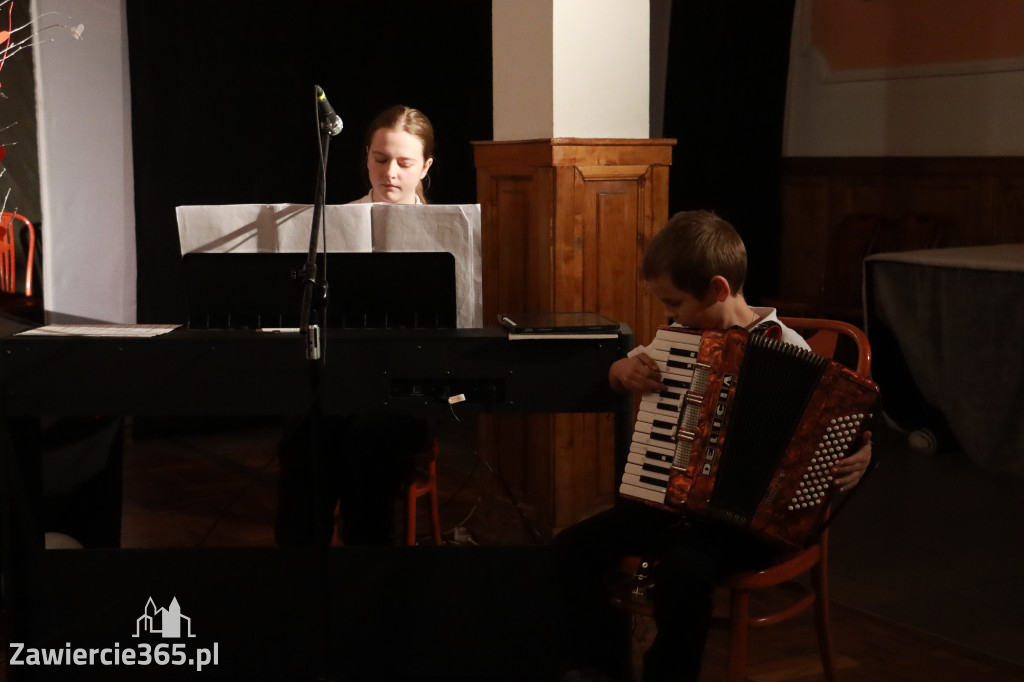 Fotorelacja: Koncert BAJKI NA DZIEŃ BABCI I DZIADKA w Pałacyku nad Wartą w Zawierciu
