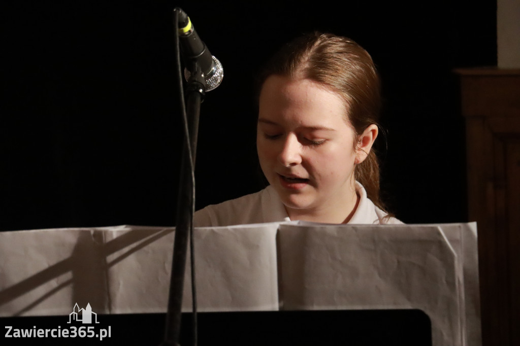 Fotorelacja: Koncert BAJKI NA DZIEŃ BABCI I DZIADKA w Pałacyku nad Wartą w Zawierciu