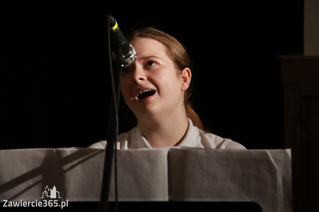 Fotorelacja: Koncert BAJKI NA DZIEŃ BABCI I DZIADKA w Pałacyku nad Wartą w Zawierciu