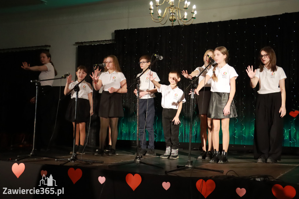 Fotorelacja: Koncert BAJKI NA DZIEŃ BABCI I DZIADKA w Pałacyku nad Wartą w Zawierciu