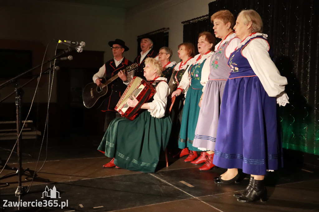 Fotorelacja: Koncert BAJKI NA DZIEŃ BABCI I DZIADKA w Pałacyku nad Wartą w Zawierciu
