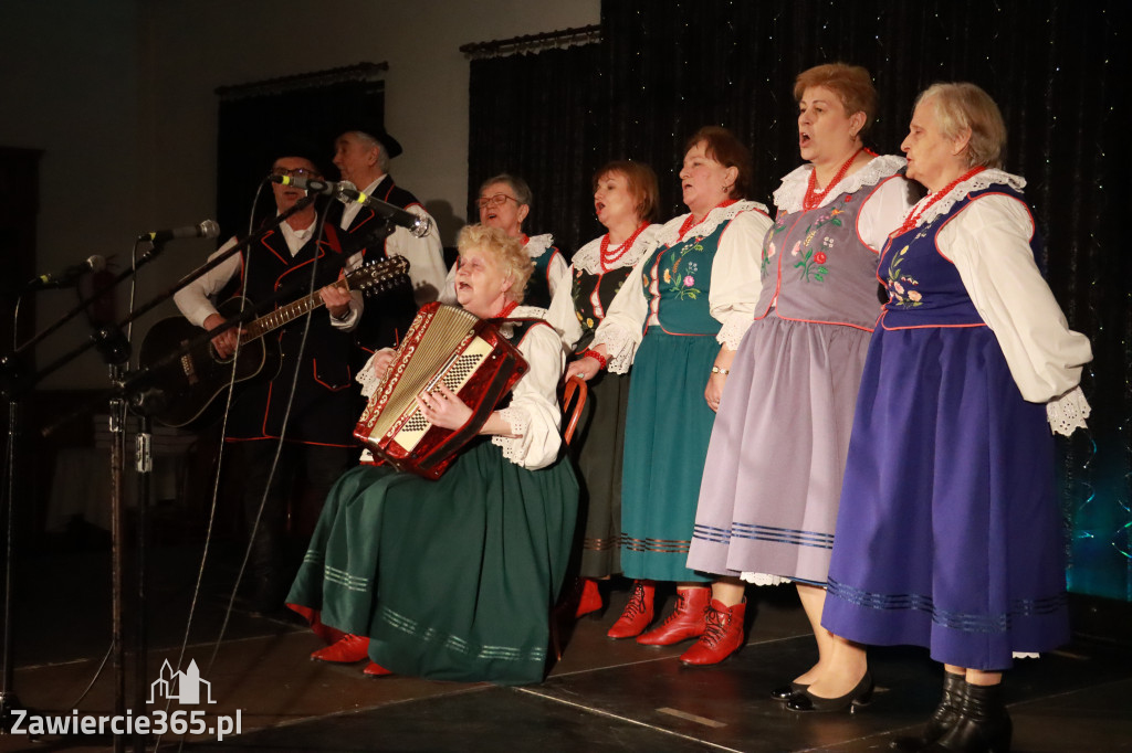 Fotorelacja: Koncert BAJKI NA DZIEŃ BABCI I DZIADKA w Pałacyku nad Wartą w Zawierciu
