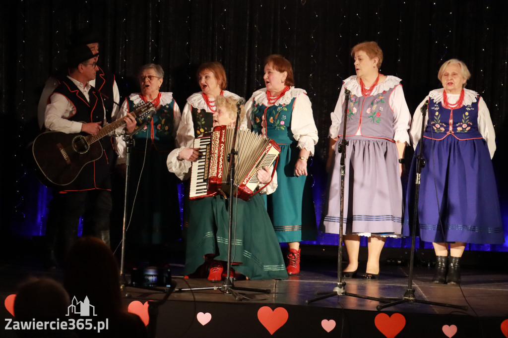 Fotorelacja: Koncert BAJKI NA DZIEŃ BABCI I DZIADKA w Pałacyku nad Wartą w Zawierciu