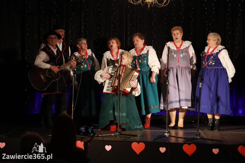 Fotorelacja: Koncert BAJKI NA DZIEŃ BABCI I DZIADKA w Pałacyku nad Wartą w Zawierciu