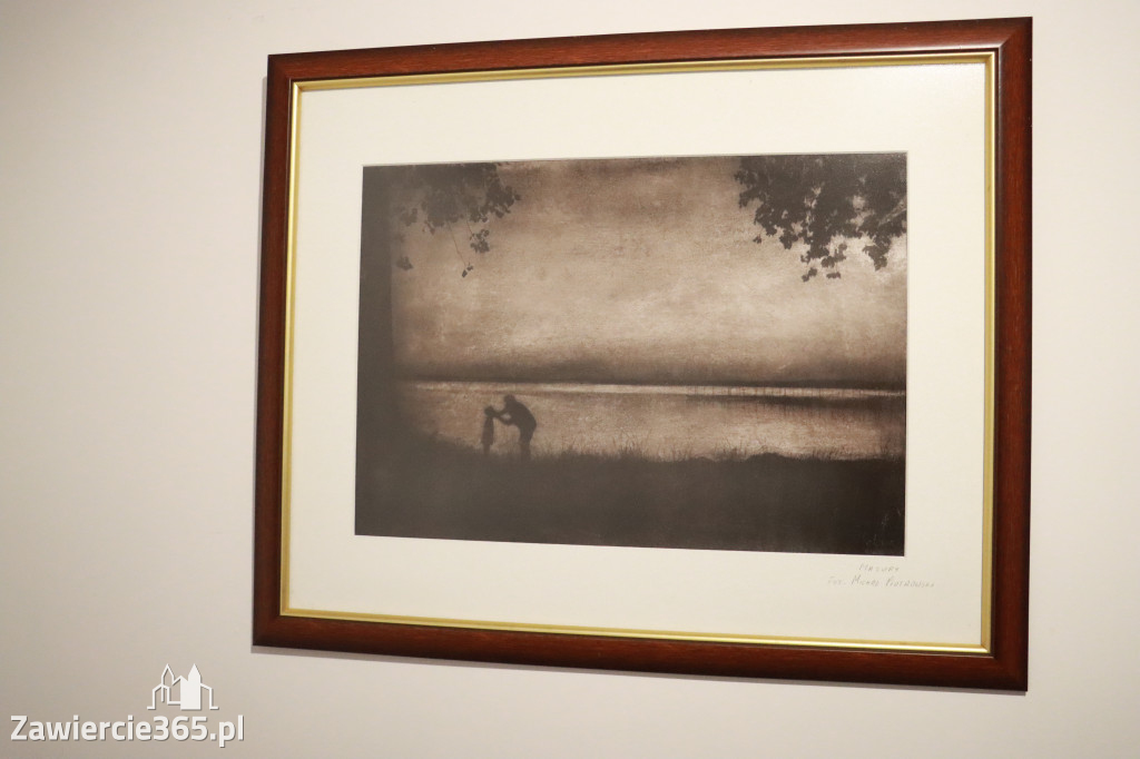 Fotorelacja: Wernisaż wystawy fotografii artystycznej w MOK Zawiercie