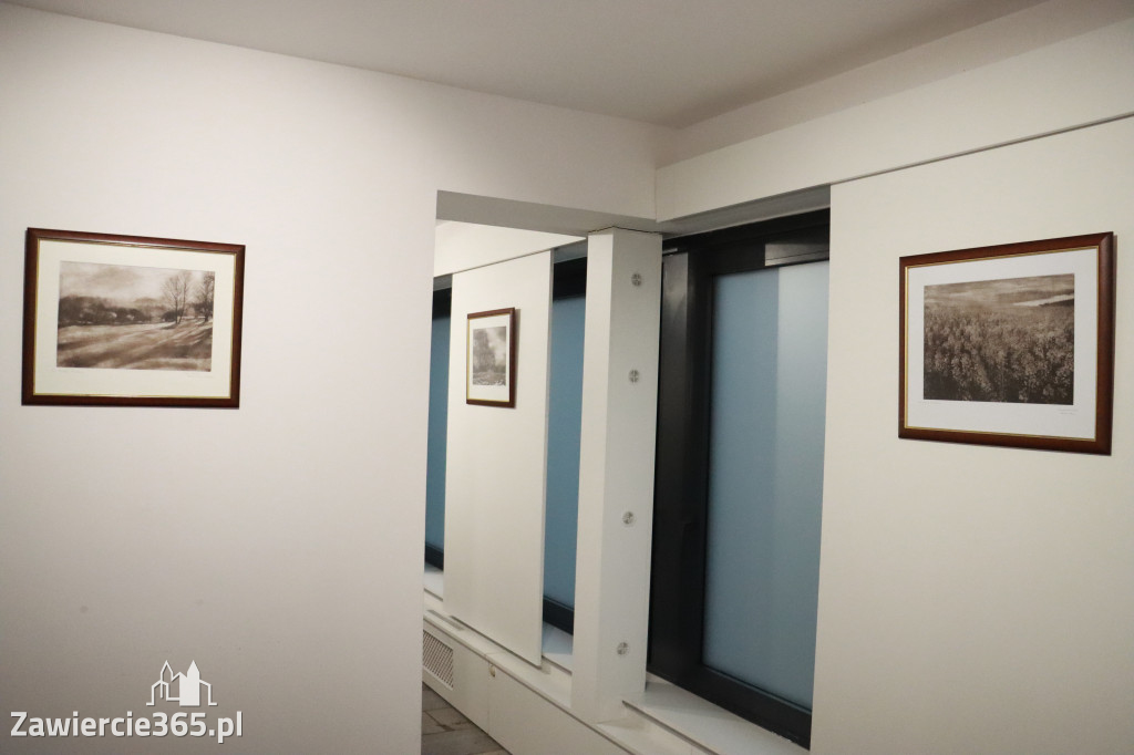 Fotorelacja: Wernisaż wystawy fotografii artystycznej w MOK Zawiercie