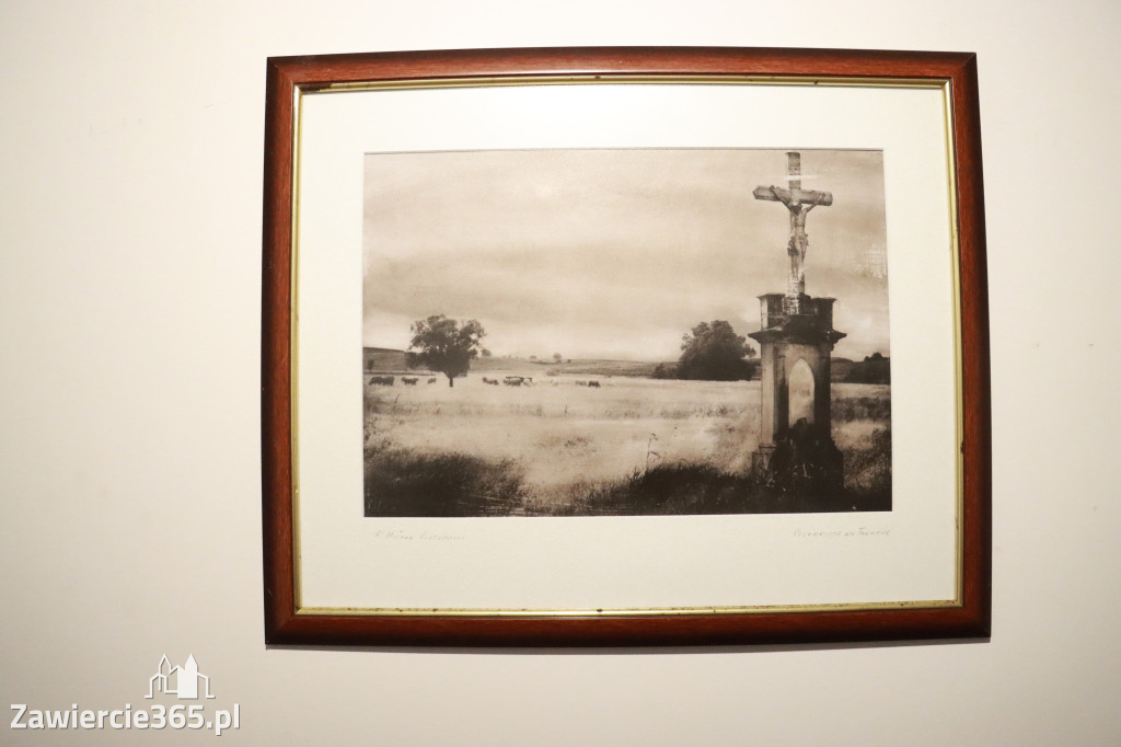 Fotorelacja: Wernisaż wystawy fotografii artystycznej w MOK Zawiercie