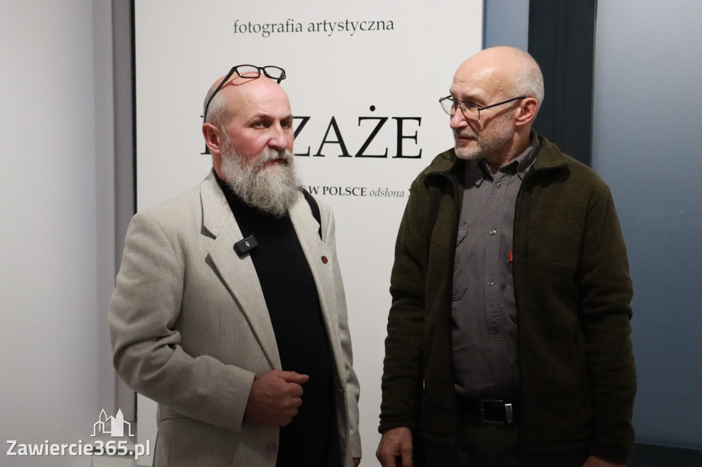 Fotorelacja: Wernisaż wystawy fotografii artystycznej w MOK Zawiercie