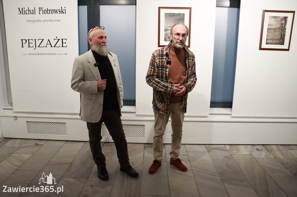 Fotorelacja: Wernisaż wystawy fotografii artystycznej w MOK Zawiercie