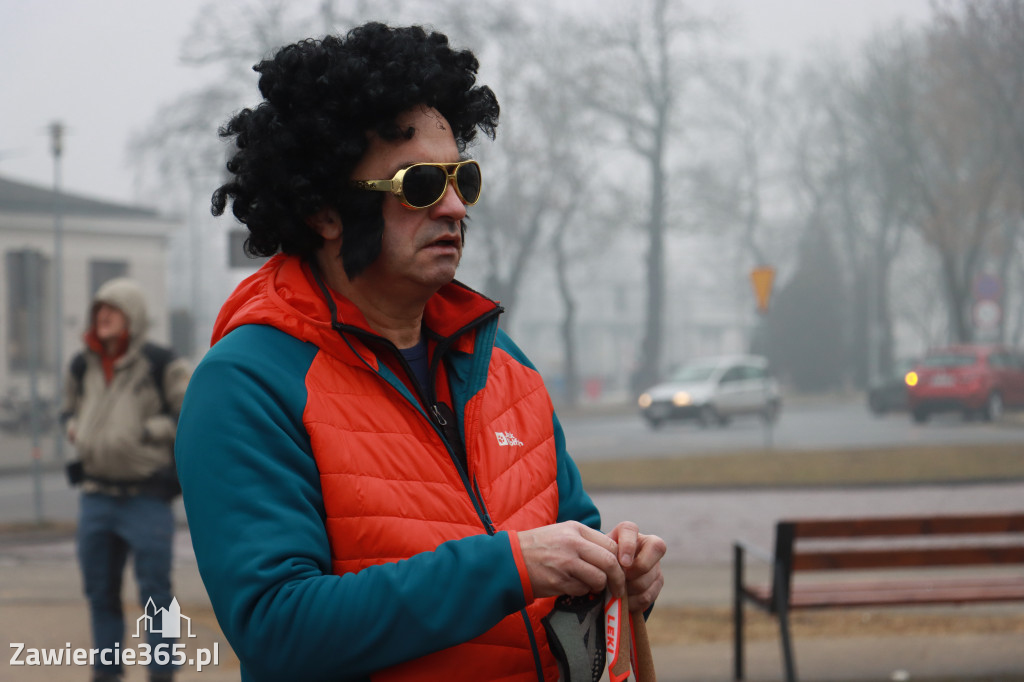 Fotorelacja: Karnawałowy Marsz Nordic Walking w Zawierciu