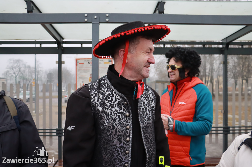 Fotorelacja: Karnawałowy Marsz Nordic Walking w Zawierciu