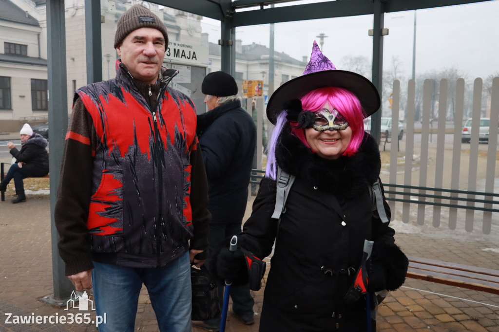 Fotorelacja: Karnawałowy Marsz Nordic Walking w Zawierciu
