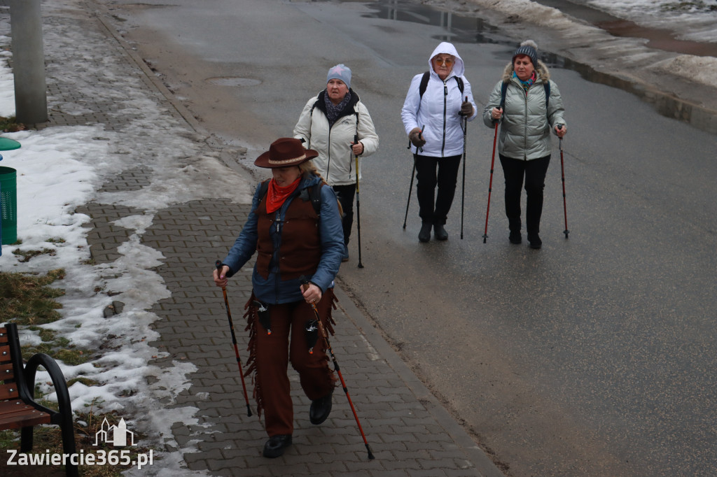 Fotorelacja: Karnawałowy Marsz Nordic Walking w Zawierciu