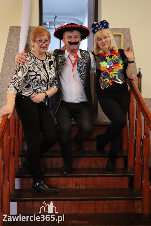 Fotorelacja: Karnawałowy Marsz Nordic Walking w Zawierciu