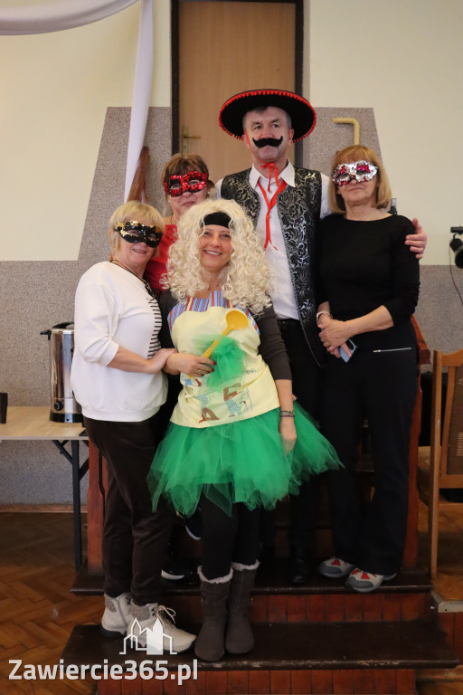 Fotorelacja: Karnawałowy Marsz Nordic Walking w Zawierciu