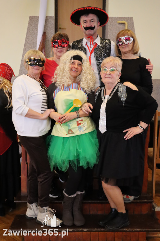 Fotorelacja: Karnawałowy Marsz Nordic Walking w Zawierciu