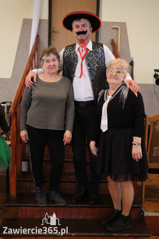 Fotorelacja: Karnawałowy Marsz Nordic Walking w Zawierciu