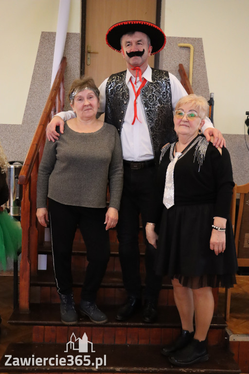 Fotorelacja: Karnawałowy Marsz Nordic Walking w Zawierciu