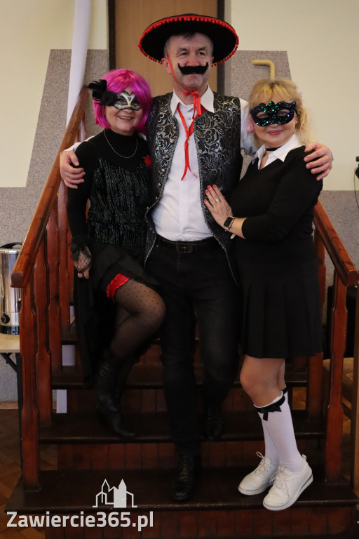 Fotorelacja: Karnawałowy Marsz Nordic Walking w Zawierciu