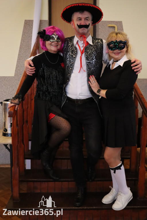 Fotorelacja: Karnawałowy Marsz Nordic Walking w Zawierciu