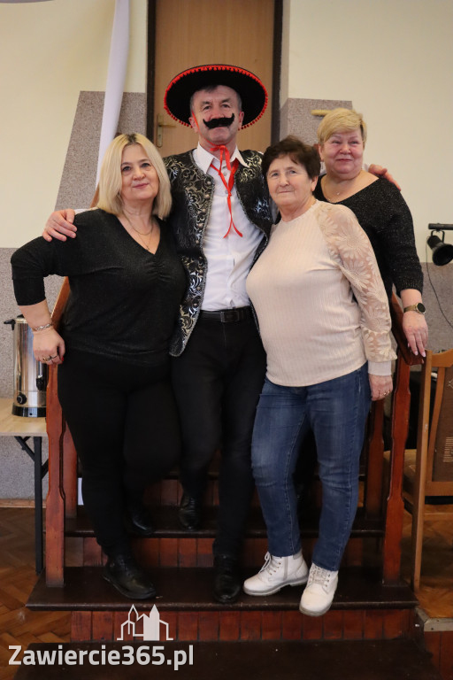 Fotorelacja: Karnawałowy Marsz Nordic Walking w Zawierciu