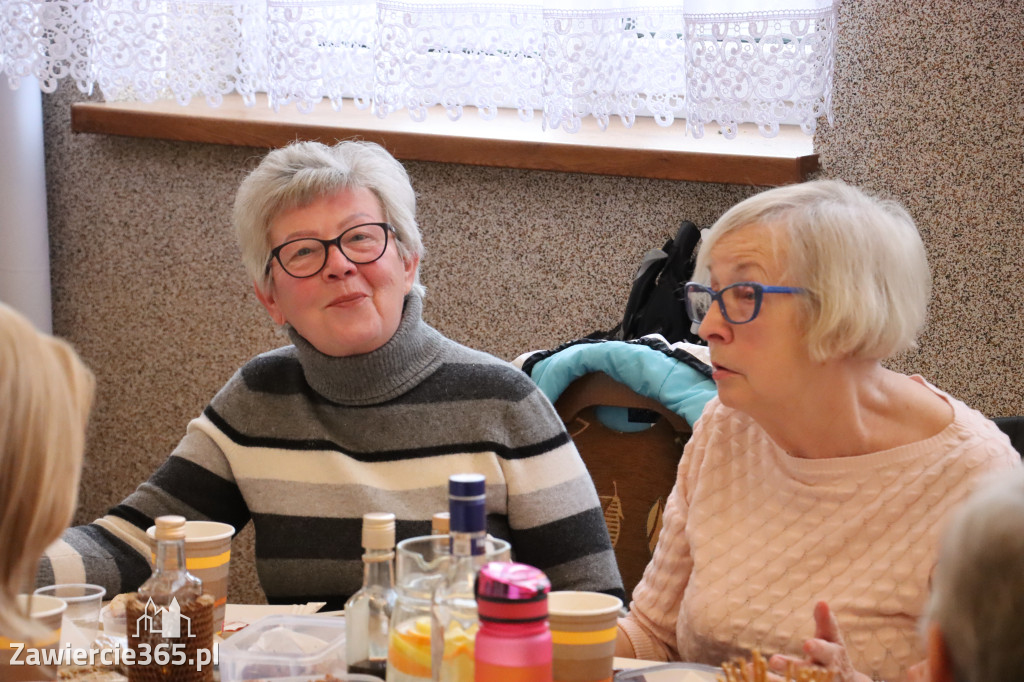 Fotorelacja: Karnawałowy Marsz Nordic Walking w Zawierciu