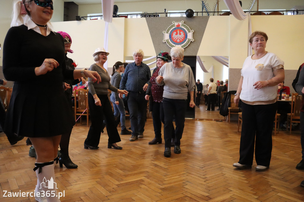 Fotorelacja: Karnawałowy Marsz Nordic Walking w Zawierciu