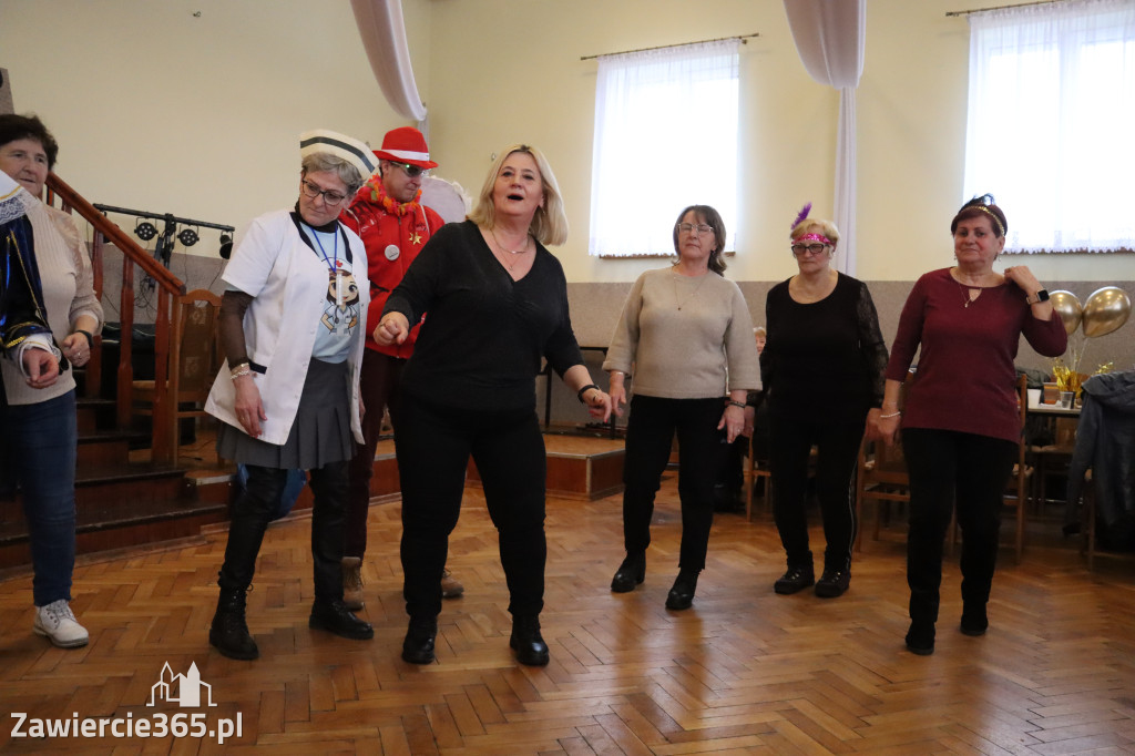 Fotorelacja: Karnawałowy Marsz Nordic Walking w Zawierciu