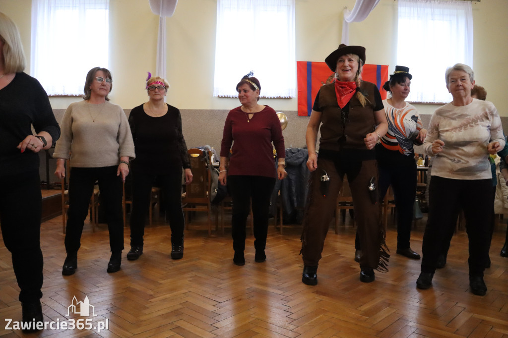Fotorelacja: Karnawałowy Marsz Nordic Walking w Zawierciu