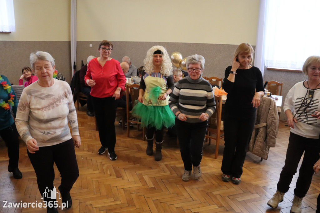 Fotorelacja: Karnawałowy Marsz Nordic Walking w Zawierciu