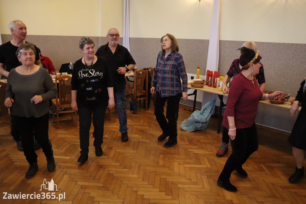 Fotorelacja: Karnawałowy Marsz Nordic Walking w Zawierciu