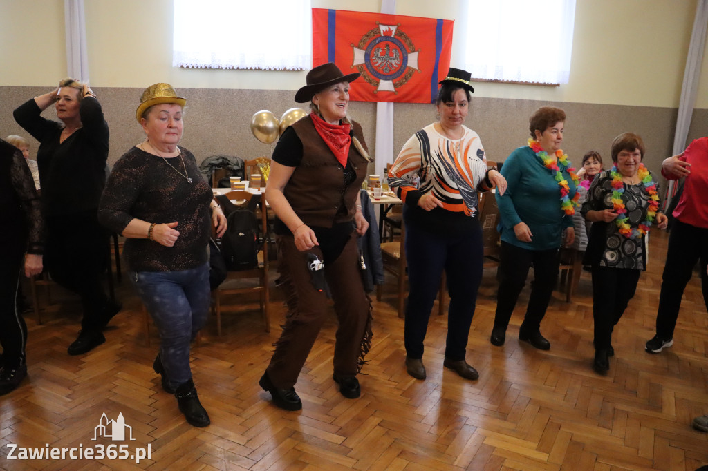 Fotorelacja: Karnawałowy Marsz Nordic Walking w Zawierciu