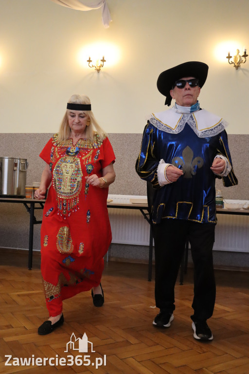 Fotorelacja: Karnawałowy Marsz Nordic Walking w Zawierciu