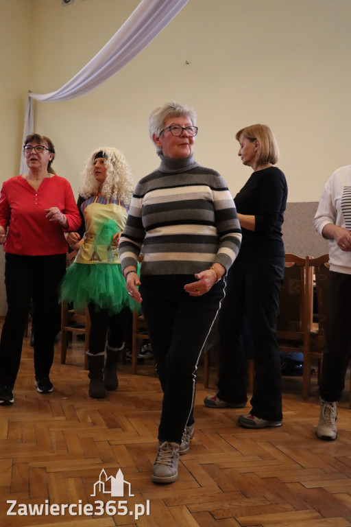 Fotorelacja: Karnawałowy Marsz Nordic Walking w Zawierciu