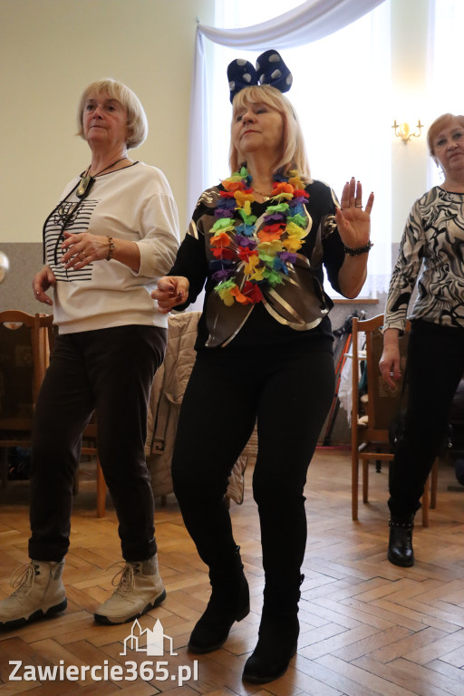 Fotorelacja: Karnawałowy Marsz Nordic Walking w Zawierciu